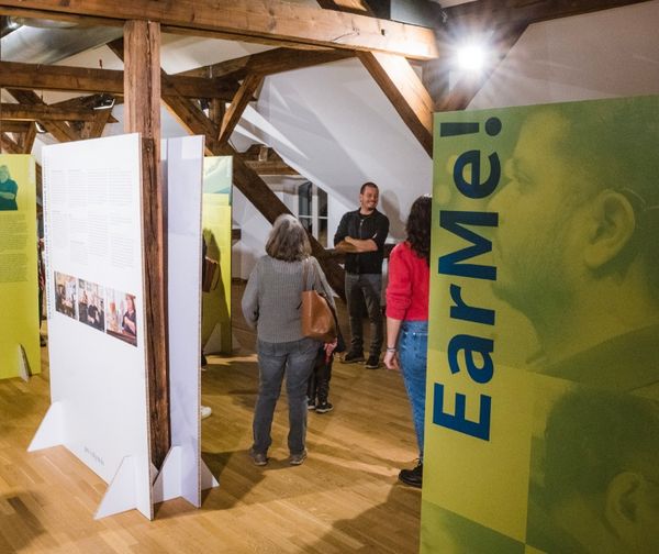 Vernissage zur Ausstellung "Ear Me" in Biel
