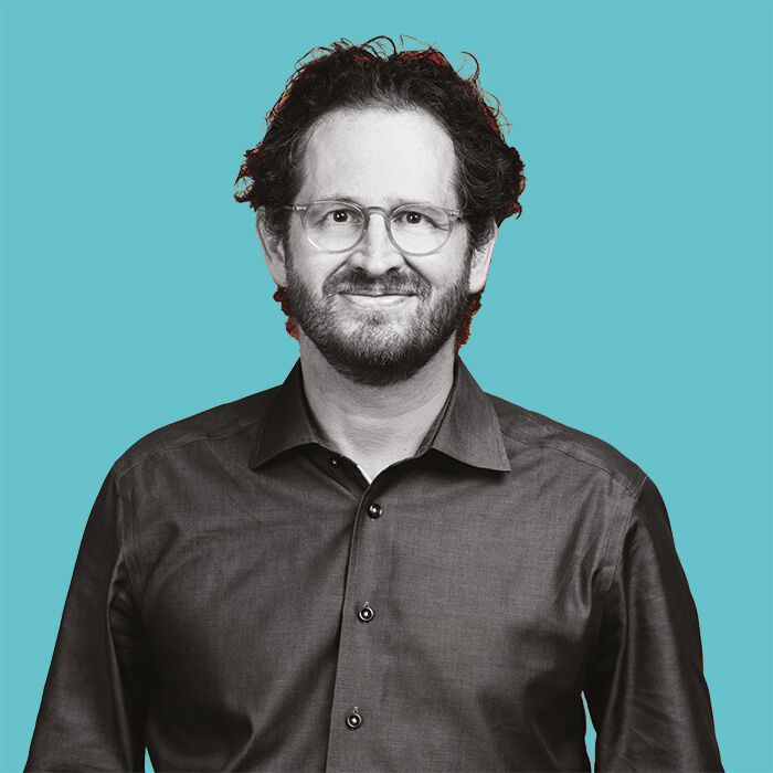 Porträtbild von Cyril Mizrahi
