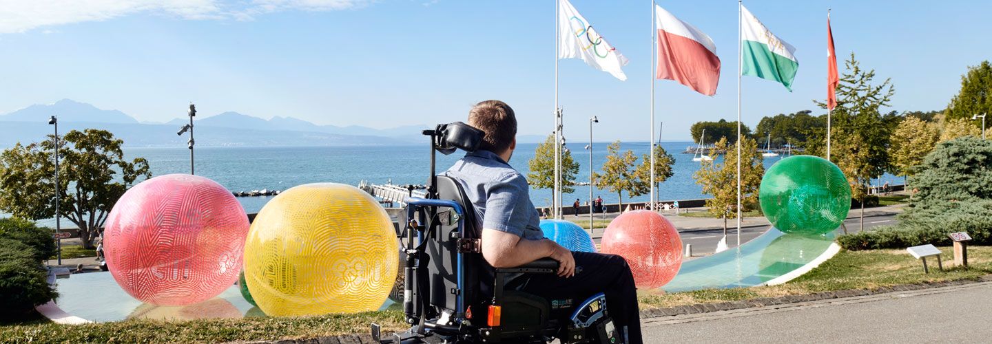 Utilisateur de fauteuil roulant au Musée Olympique Lausanne