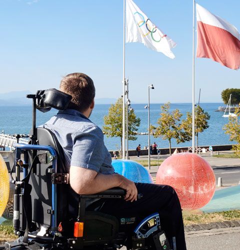 Utilisateur de fauteuil roulant au Musée Olympique Lausanne